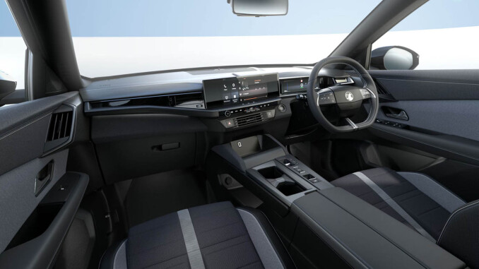 Vauxhall Grandland 157kW Design 73kWh 5dr Auto Electric Hatchback - Image 5